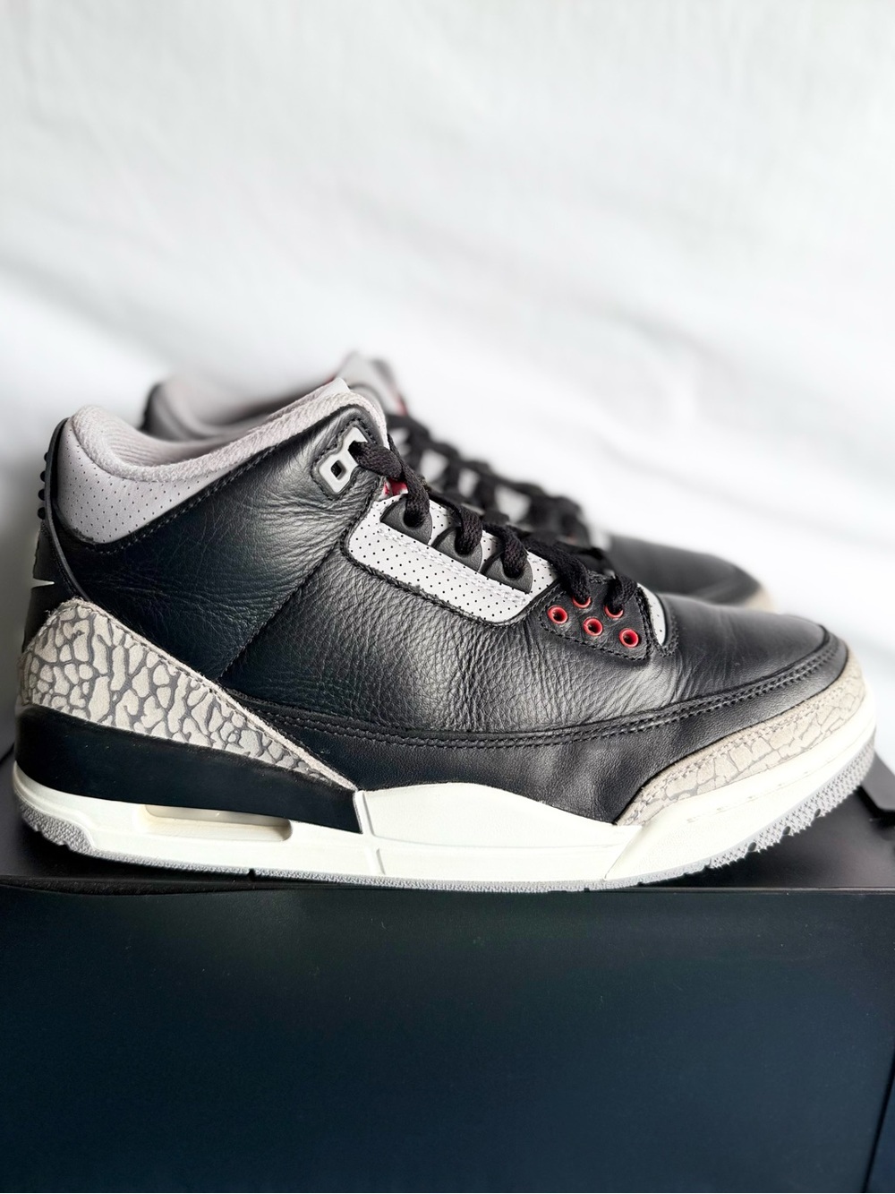 AUTHENTIC Jordan 3 Retro OG Black Cement size 9 DN3707-010 2024 PRE-OWNED